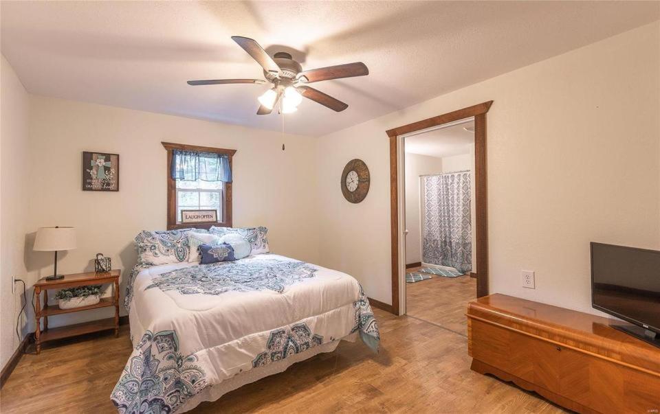 Dragonfly Meadows Guesthouse Stoutland Esterno foto